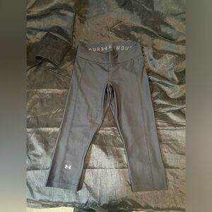 Women’s under armour cropped leggings